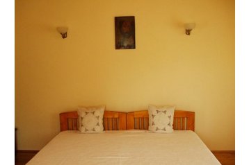 Ukrajina Privát Orosijevo, Eksterijer